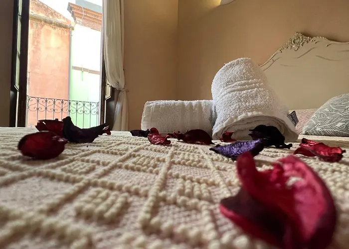 Corso 41 招待所 3*